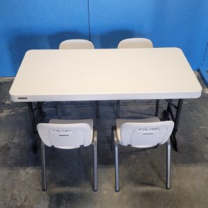 Picture of Kids Table with 4 Kids Chairs