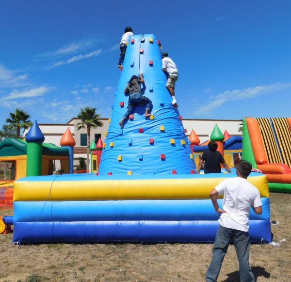 Inflatable Rock Wall with four sides
